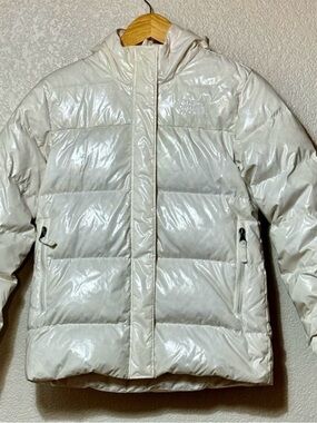 The North Face Kids White Puffer Jacket with Hood